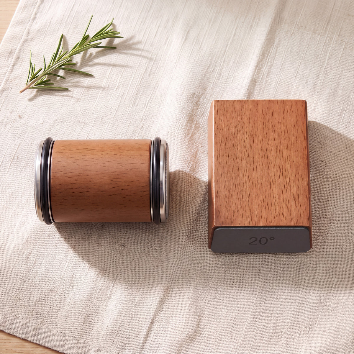 What is in the box: the roller and the angle block