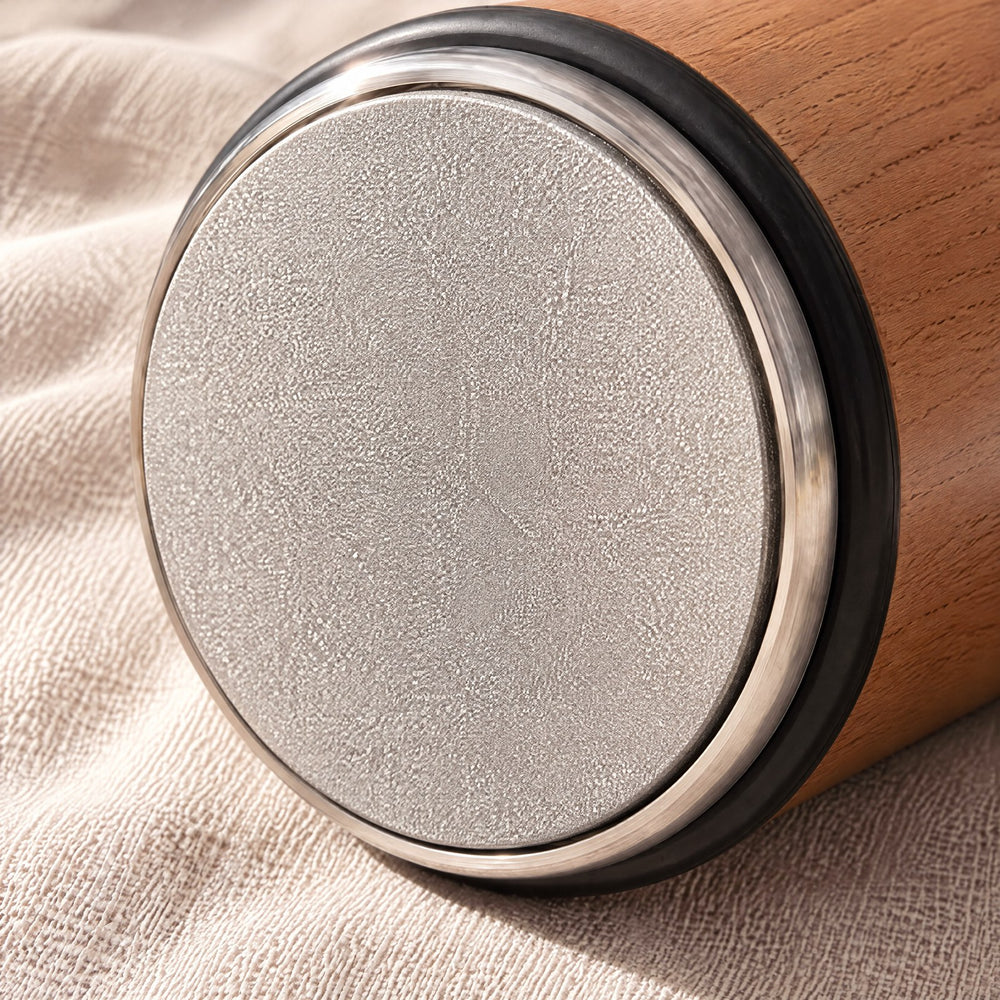 Close up of the fine 1000 grit diamond disc