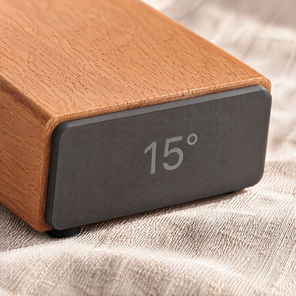 Close up of the grey magnet face marked 15 degrees